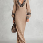Vintage-Elegant Leopard-Trimmed Khaki Ribbed Knit Maxi Dress