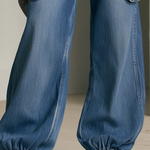 Relaxed Utility High Waist Cargo Pocket Elastic Cuff Balloon Jeans