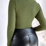 Built In Bra U Neck Tee High Stretchy Knit T-Shirt Long Sleeve Top