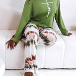 2 Pieces Outfit Letter Print Long Sleeve Top and Tie Dye Print Elastic Waist Pants Set Casual Pajamas Set