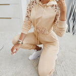2 Pieces Outfit Guipure Lace Spliced Kangaroo Pocket Drawstring Hoodie Sweatshirt and Drawstring Elastic Waist Jogger Sweatpants Set