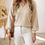 Women's Contrast Scallop Trim Knit Top V Neck Lantern Sleeve Loose Fit Casual Pullover Sweater