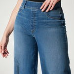 Seamed Front Wide Leg Jeans Elastic Waist Stretch Denim Flare Jeans