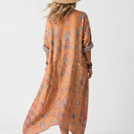 Remina | Printed Oversized Midi Dress with Notched Neckline and Pockets