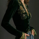 Aitana | Velvet blouse with embroidered flowers