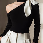 One-Shoulder Knit Top With Contrast Bow Detail