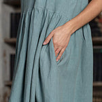 Short Sleeve Round Neck Solid Color Loose Pleated Swing Mid-Long Dresses