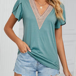 Zeagoo Zeagoo Women's Contrast Lace Trim V Neck Blouses Petal Short Sleeve Tunic Loose Casual Soft Shirts