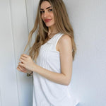 Zeagoo Women's Tank Top Sleeveless Tops V-Neck Blouse (DE Only)