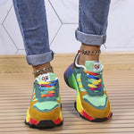 Joëlle – Sneakers with Rainbow Details
