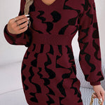 V-neck contrast color long-sleeved waist-hugging sweater dress