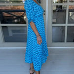 Chelsea | Comfortable Loose Fit V-Neck Midi Dress