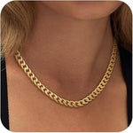 Minimalist gold necklace