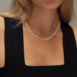 Minimalist gold necklace
