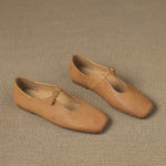 Elspeth™ | High-Vamp Mary Jane Flat