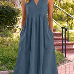 Casual Sleeveless Midi Dress with Utility Pockets