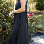 V NECK SLEEVELESS MAXI DRESS