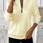 Amalie | Cozy Zip-Up Cable Knit Sweater