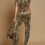Retro Color-blocked Striped Trim Camouflage Velvet T-shirt And Pants Set