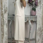 White Sleeveless Suit