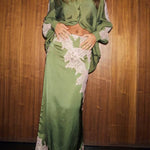 Eye-catching Work Contrast Color Satin Lace Trim Mid Rise Maxi Skirt