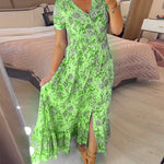 Sabrina | V-Neck Dress with Floral Pattern