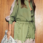 Eye-catching Work Contrast Color Satin Lace Trim Elastic Waist Pocket Shorts