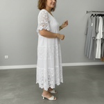 Berlinda | Elegant Lace Dress