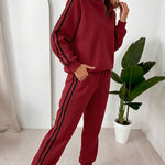 Women's Contrast Side Stripe Two Piece Sweatsuit Half Zip Sweatshirt and High Waisted Joggers Set Casual Tracksuit